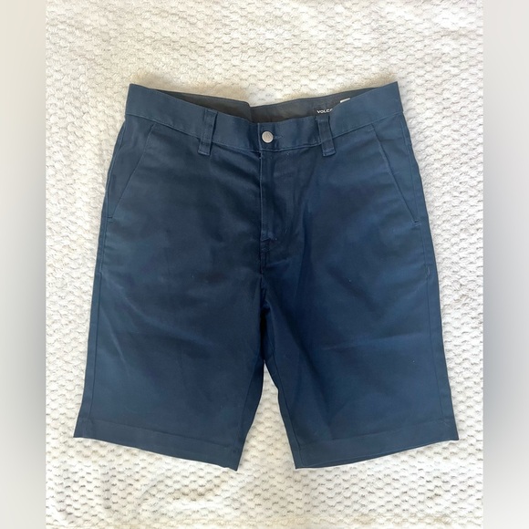 Volcom True To This shorts - Picture 3 of 6